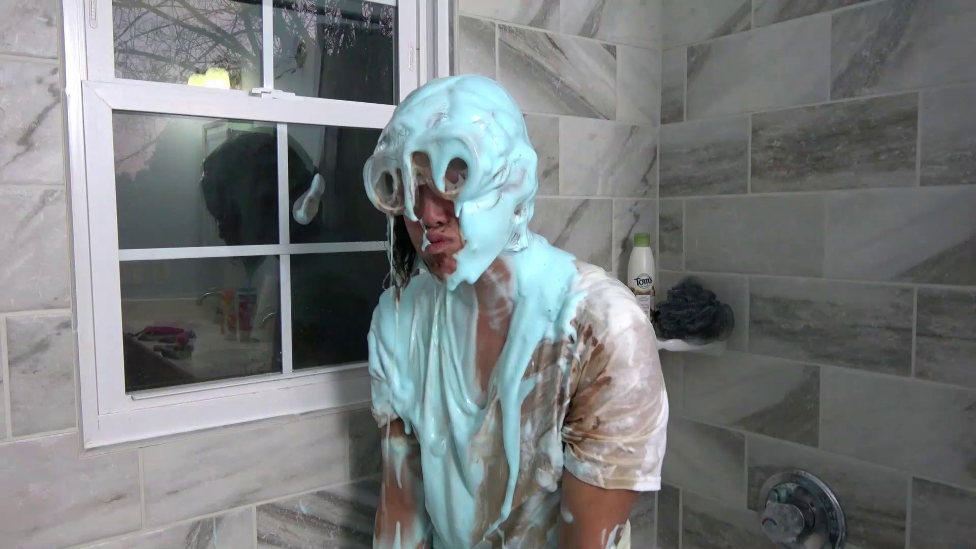 kims-messy-slime-bath_main.jpg